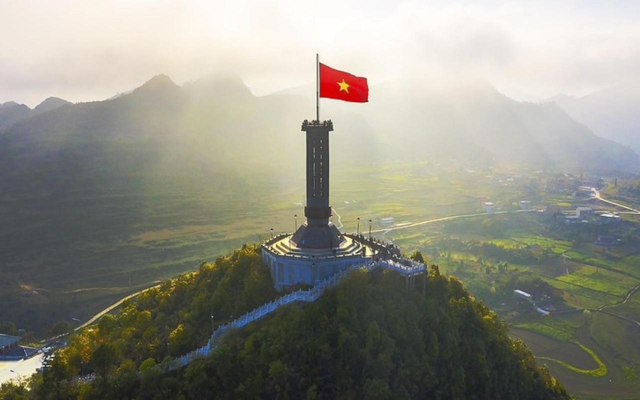 Cột Cờ Lũng Cú - Điểm cực Bắc của Việt Nam