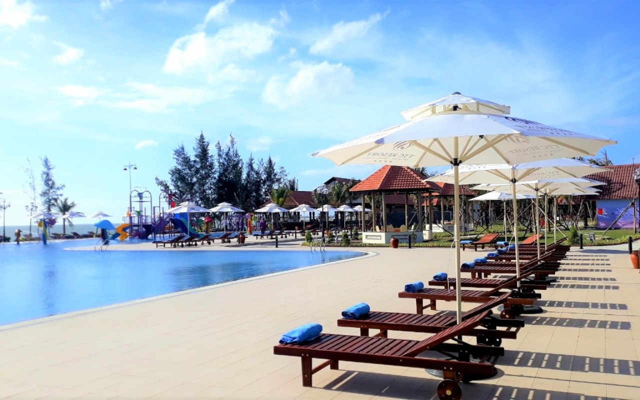 Resort TTC Ninh Thuận - Hồ bơi Resort TTC Ninh Thuận - Hồ bơi