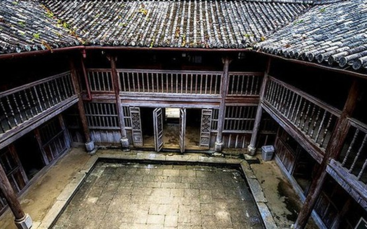 Dinh thự họ Vương